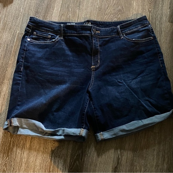 A.N.A Shorts Women’s Size 20W Mid Rise‎ Denim - Picture 1 of 12